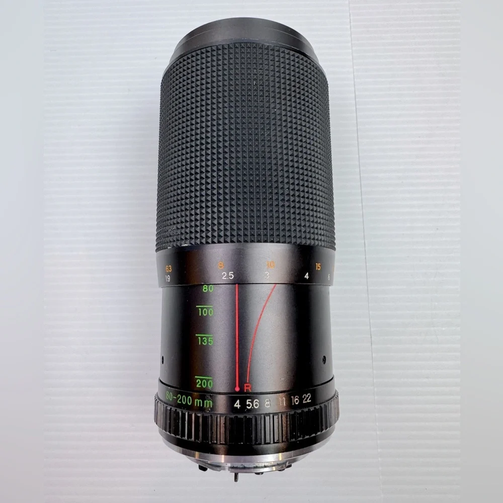 YASHICA ML 80-200 mm f/4 Zoom Yashica Mount Made in Japan A7516399 Pre- owned